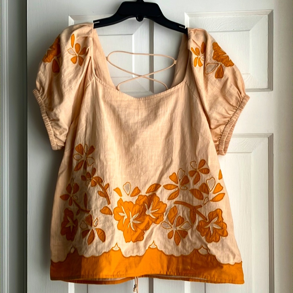 NWOT Madewell embroidered cotton marzipan top